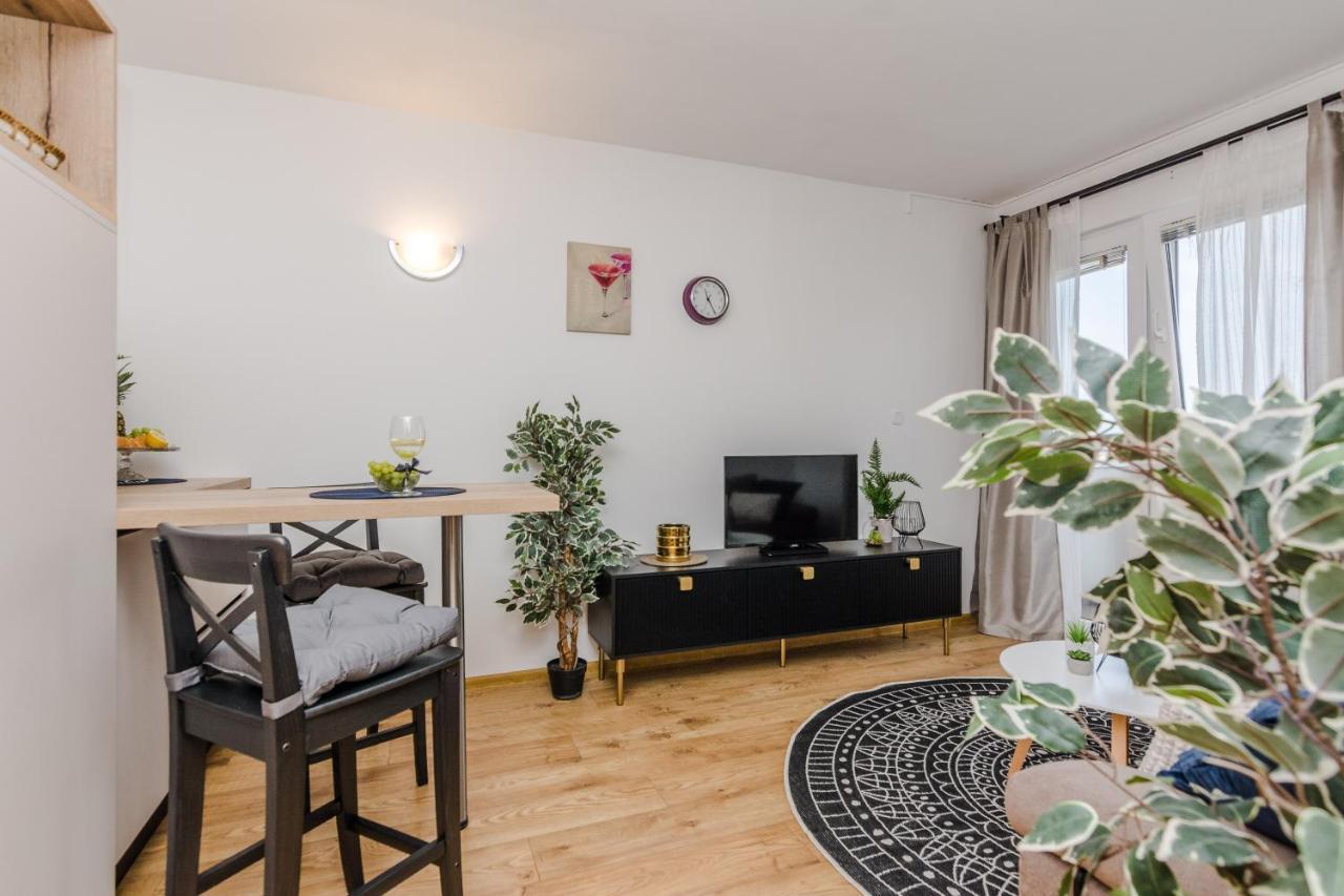 Luton Apartment Zadar Kozino Heating Pool & Jacuzzi Exteriér fotografie